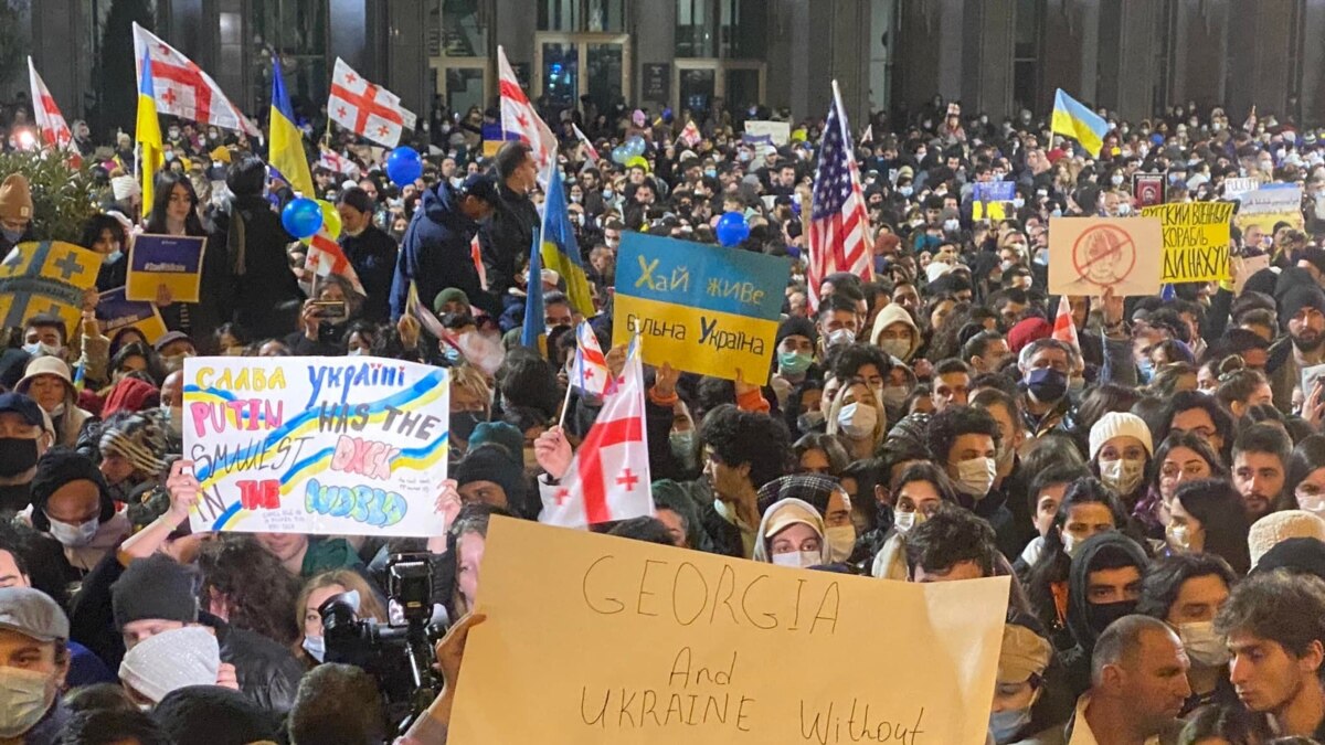 Ukraina Menjatuhkan Sanksi Terhadap Pemimpin Georgia atas Tindakan Represif